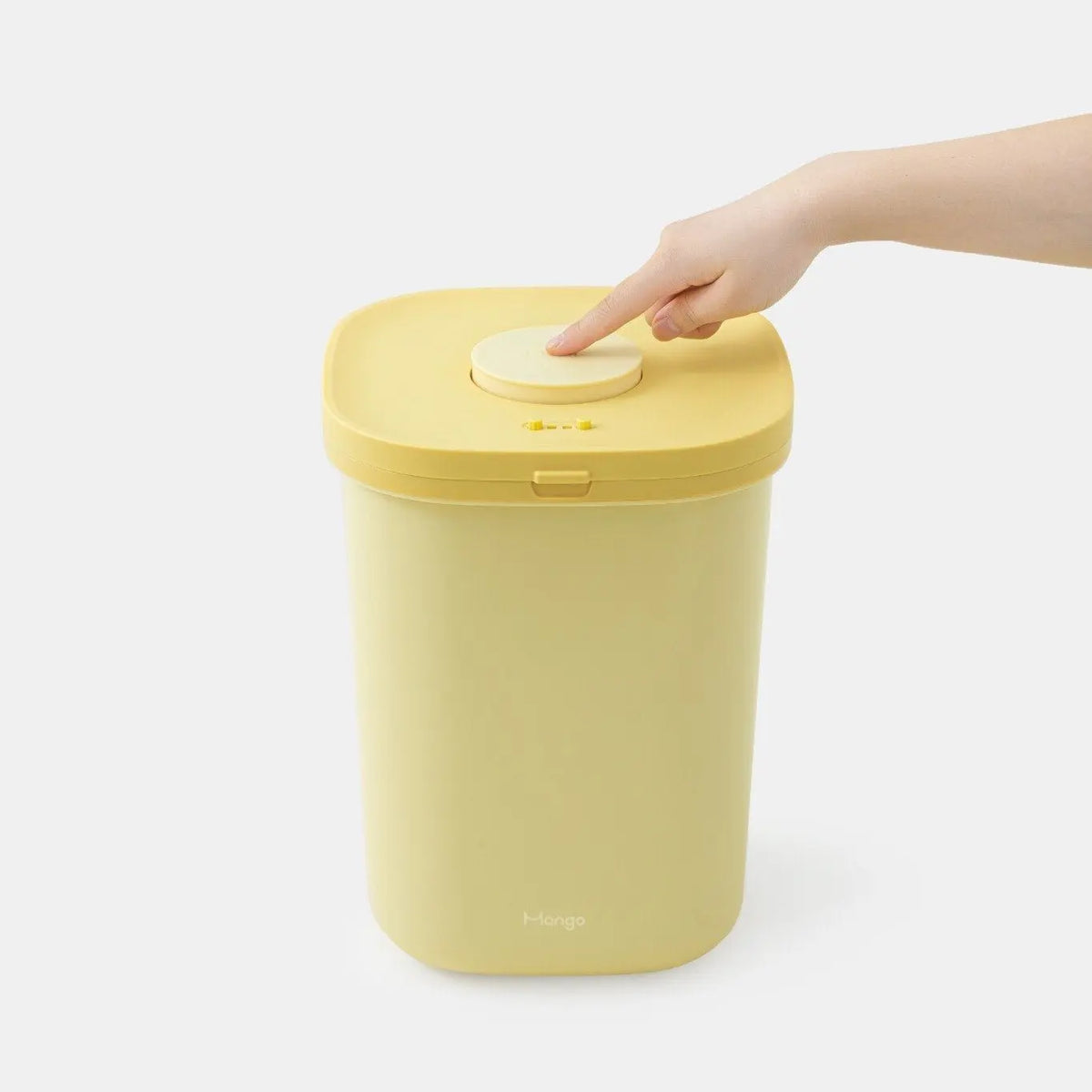 Airtight Pet Food Container Large Capacity Dog Cat Dry Food Storage Box Moisture-Proof Sealed Dispenser with Measuring Cup Pour Spout Portable Clear Plastic Bin for Puppy Kitten Pet Supplies